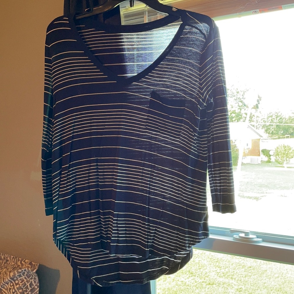 Quarter sleeve blouse